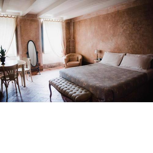 Regina Teodolinda Suites