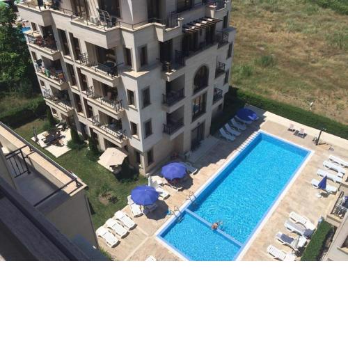 REINVEST Apartments Amara