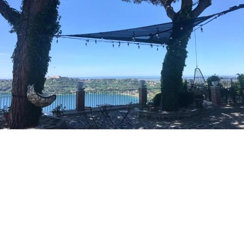Relais Giardino sul lago Castelgandolfo
