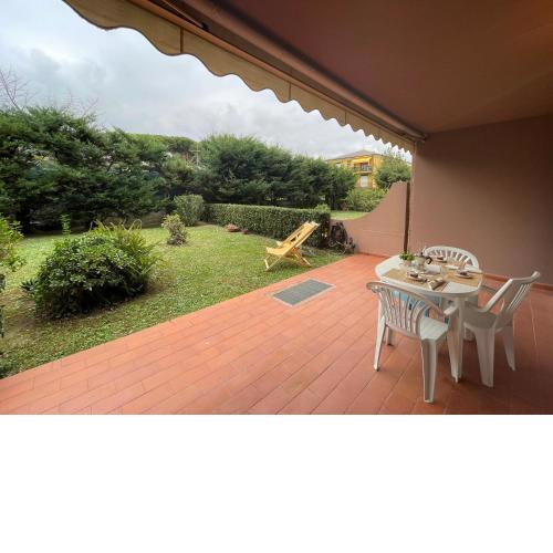 Relax in Piscina - Free Parking e ampio Giardino