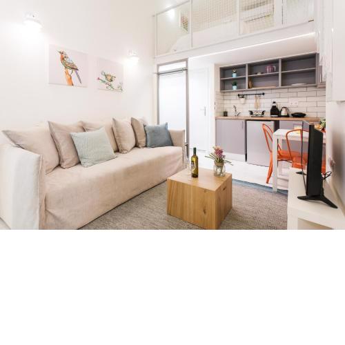 Relax in this funky loft next to metro!