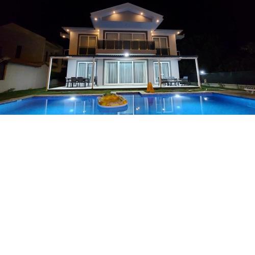 Remarkable 4-Bed Villa Anka private pool