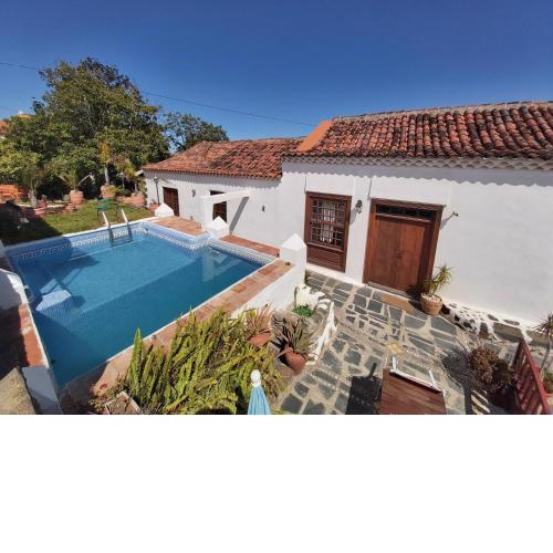Remarkable 4-Bed Villa