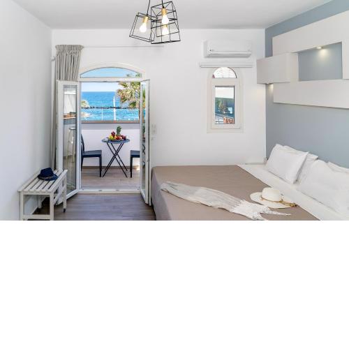 Renata Mare Beachside Studios