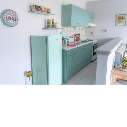 Renovated apartment in Adelianos Kampos
