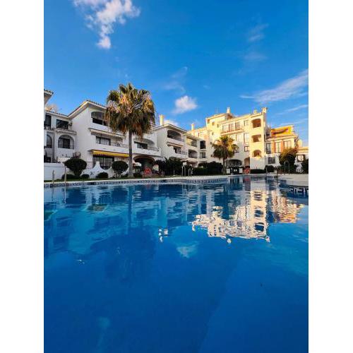 Renovated Apartment with Sea Views and Pool 6 min walk from Beach