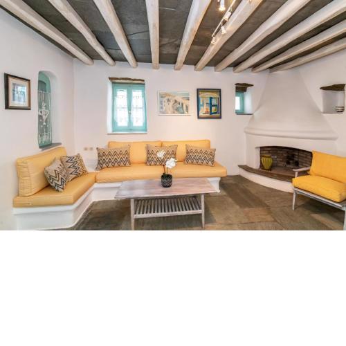 Renovated village house Galatea I
