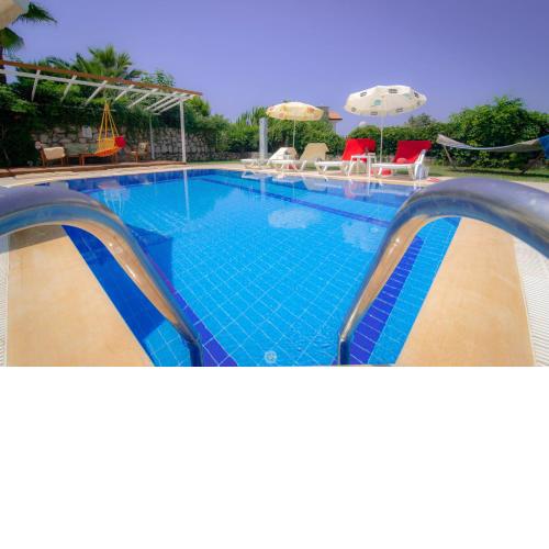 Rent Your Own Luxury Villa with 4 Bedrooms Muğla Villa 1005