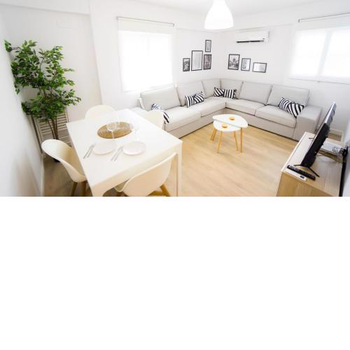 RentalSevilla Elegante y luminoso apartamento en Triana
