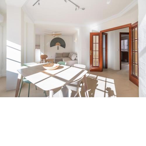 RENTHAS Trinidad Apartment
