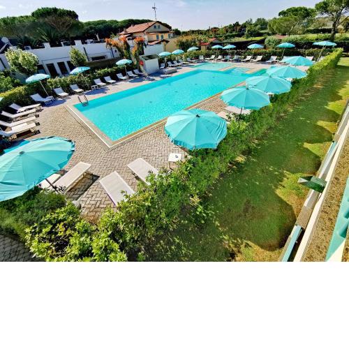Residence a Vada con piscina a due passi dal mare
