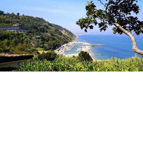 Residence Baia Vallugola