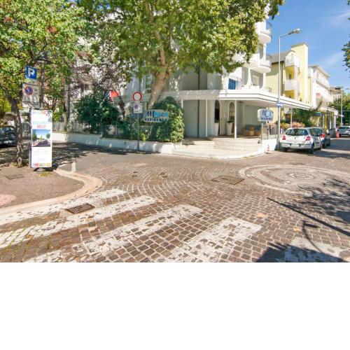 Residence located in a quiet area of Riccione 50 meters from the sea