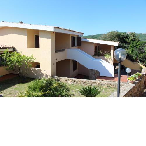 Residence Pedrarosada, appartamento con vista mare e appartamento con prato verde