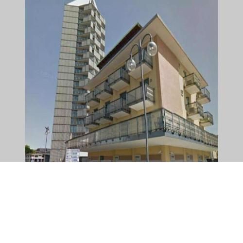RESIDENCE QUITO PIAZZA MAZZINI 150m dal mare e vicino Pista Azzurra