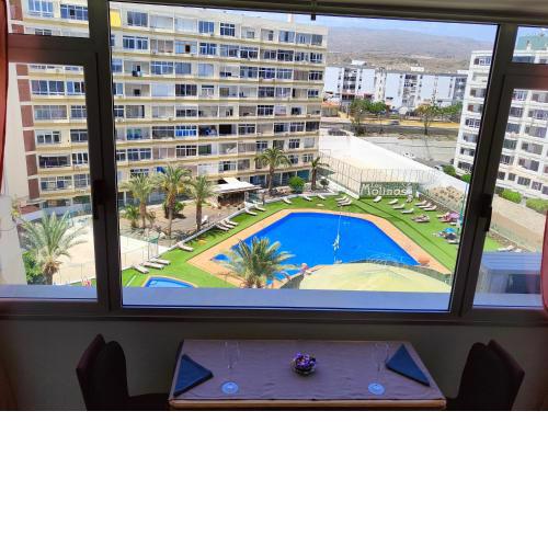 Residencial Los Molinos con piscina, TV internacional y Wifi