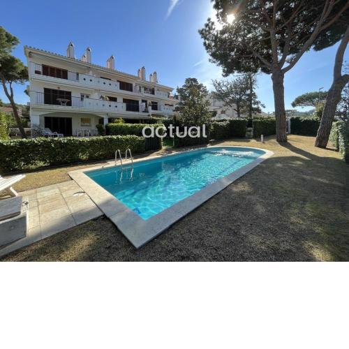 Residencial S´Agaro Bajos Dcha