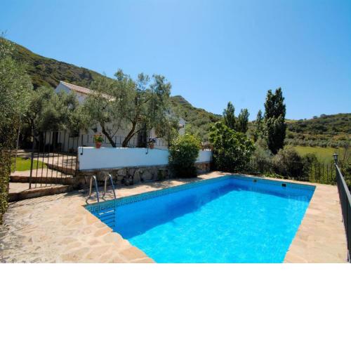Restful Cottage in Los Nogales with Private Swimming Pool