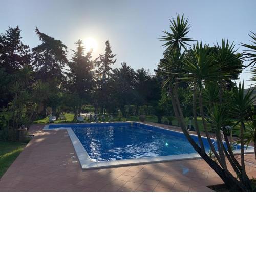 Restful Villa in Albanella with Swimming Pool and hot tub