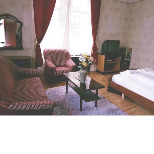 Retro Rooms