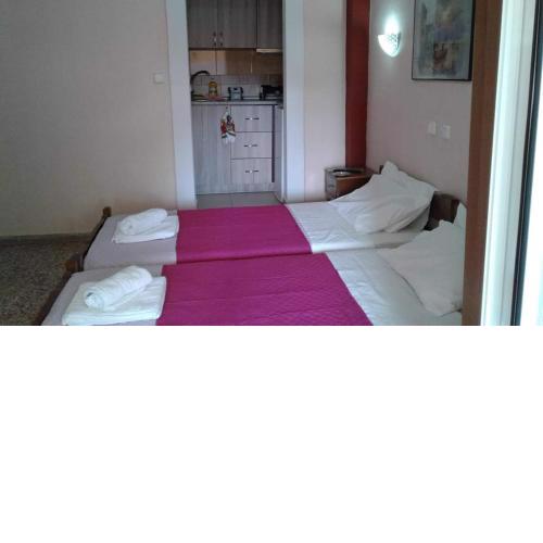 Retro Rooms