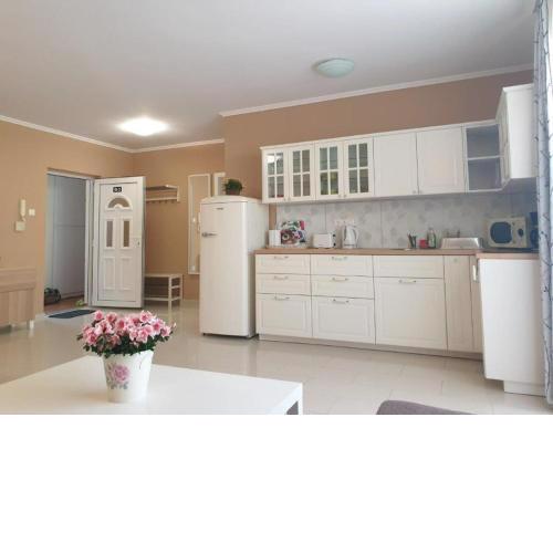 Rév Apartman