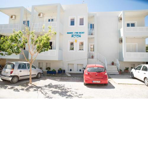 Revekka Rooms