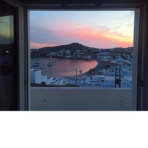 Revel Mykonos 4