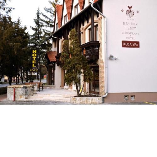 Révész Hotel, Restaurant and Rosa Spa