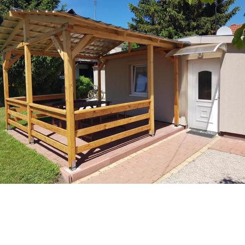 Rezeda Apartman
