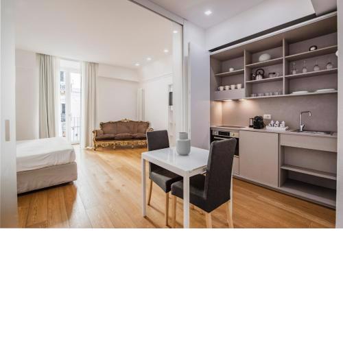 RG7 Apartments