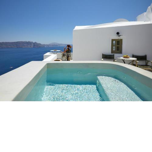 Rhenia's Suites