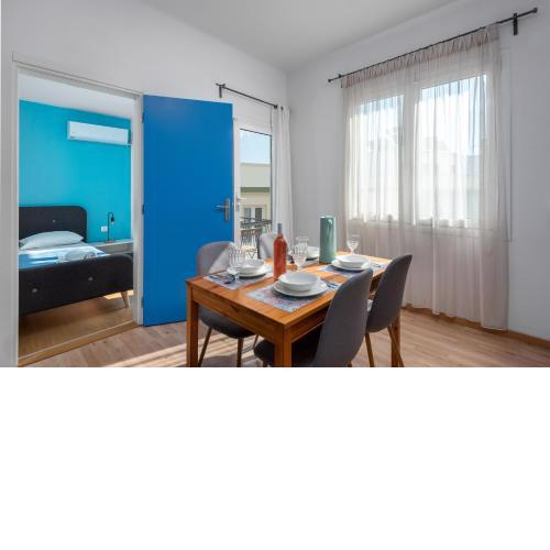 Rhodes Central Apartment