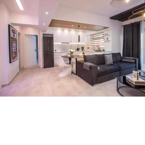 Rhodes Diamond luxury flat in the heart of town