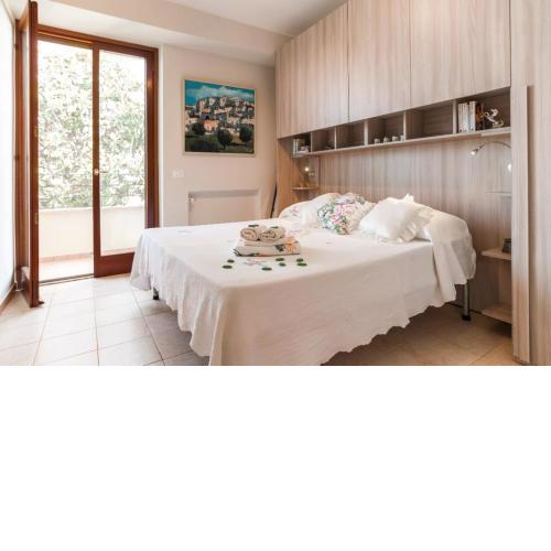 Rhomy Apartment
