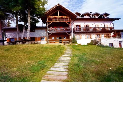 Rifugio Predaia Ai Todes'ci