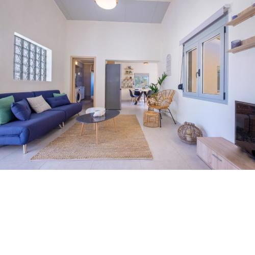 Rikia Seaside House
