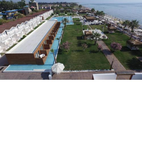 Risus Beach Resort Hotel