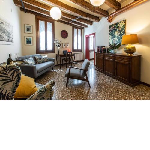 Riva De Biasio Charming Apartment R&R