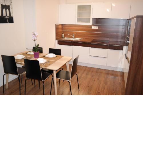 Riverside Apartman