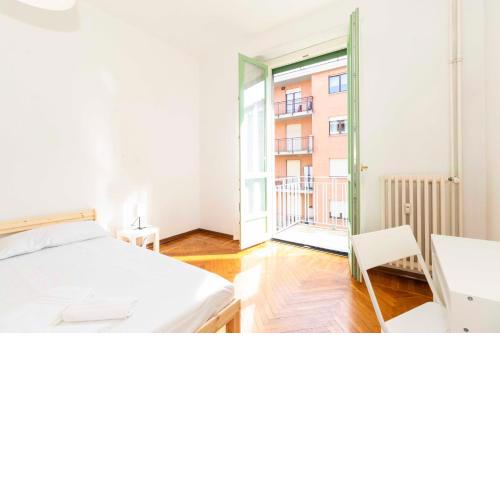 Rivoli Subway Roomy Flat