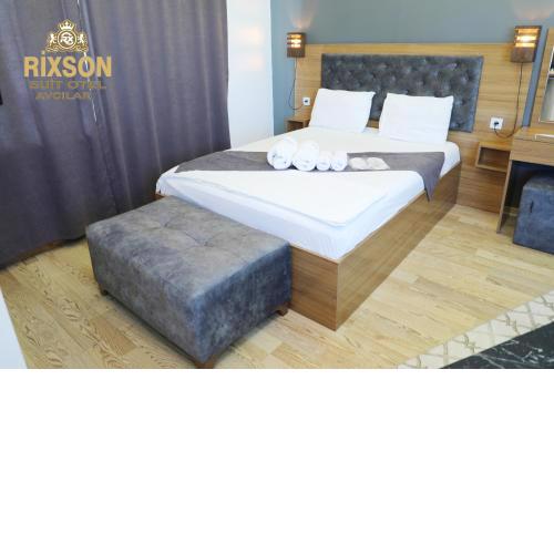 rixson suit