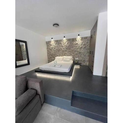 Rock N Sun - Brand new apartment in Ermioni