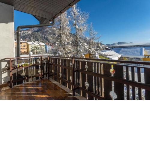 Rododendro - Ciclovia Alpe Adria APT with Terrace
