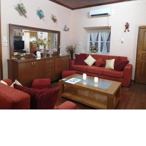 Rodomelo House with Terrace - 4 Bedrooms
