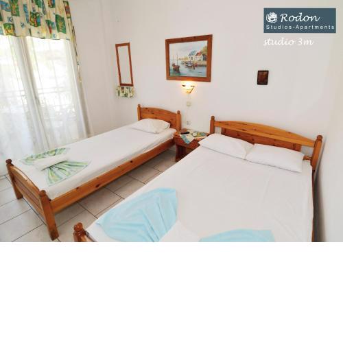 Rodon Apartments - S Avdimioti