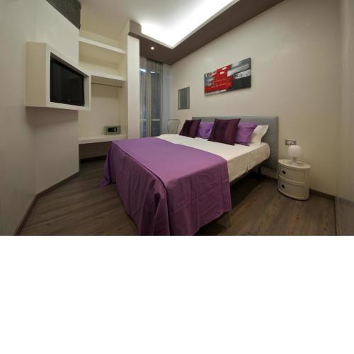 Roma Naif Rooms