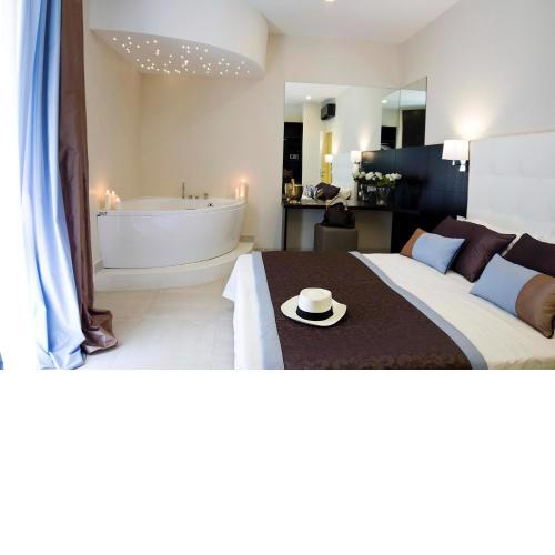 Roman Holidays Boutique Hotel