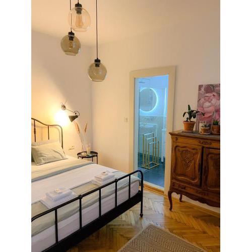Romantic apartment in the city centre