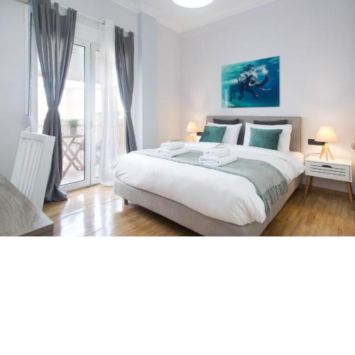 Romantic Love-Nest Studio Near Acropolis & Metro